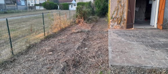 3 bedrooms Commercial property in Berneuil, France No. 1852 6