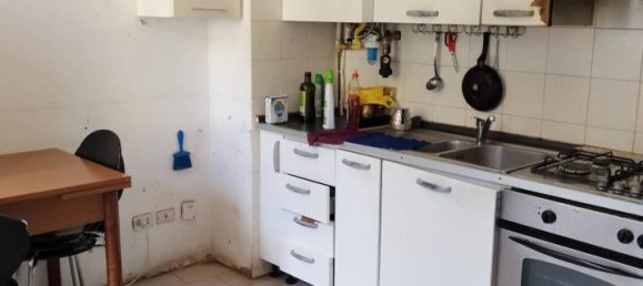 2-salle Appartement à Milan, Italy No. 246894 3