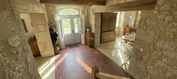 8 bedrooms House in Lectoure, France No. 331860 2