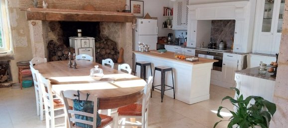 8 bedrooms House in Lectoure, France No. 331860 11