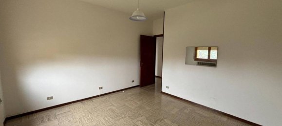 3-Zimmer Wohnung in Castel San Pietro Terme, Italy, Nr. 36281 2