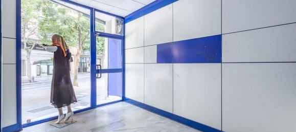 Propiedad comercial en Granada, Spain 105 m² No. 150549 11