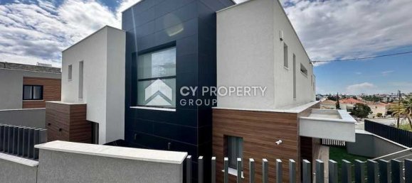 5 bedrooms Commercial property in Germasogeia, Cyprus No. 21419 3