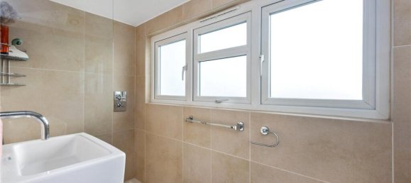 2 chambres Appartement à Finchley, United Kingdom No. 3630 9