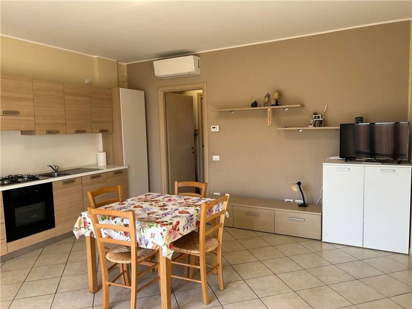 2 rooms Apartment in Castelli Calepio, Italy No. 61704