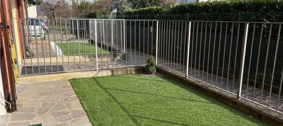 2 rooms Apartment in Castelli Calepio, Italy No. 61704 12