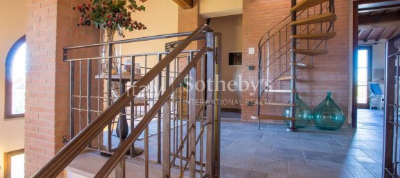 5 bedrooms Villa in Peccioli, Italy No. 160121 14