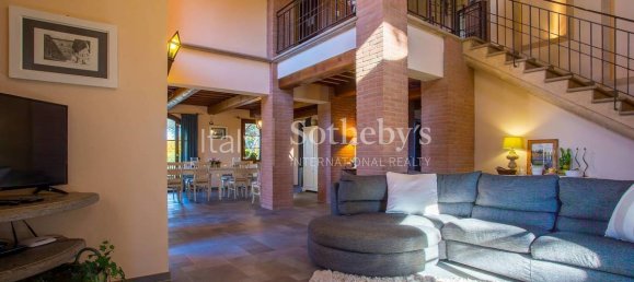 5 bedrooms Villa in Peccioli, Italy No. 160121 7