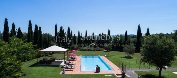 5 bedrooms Villa in Peccioli, Italy No. 160121 3