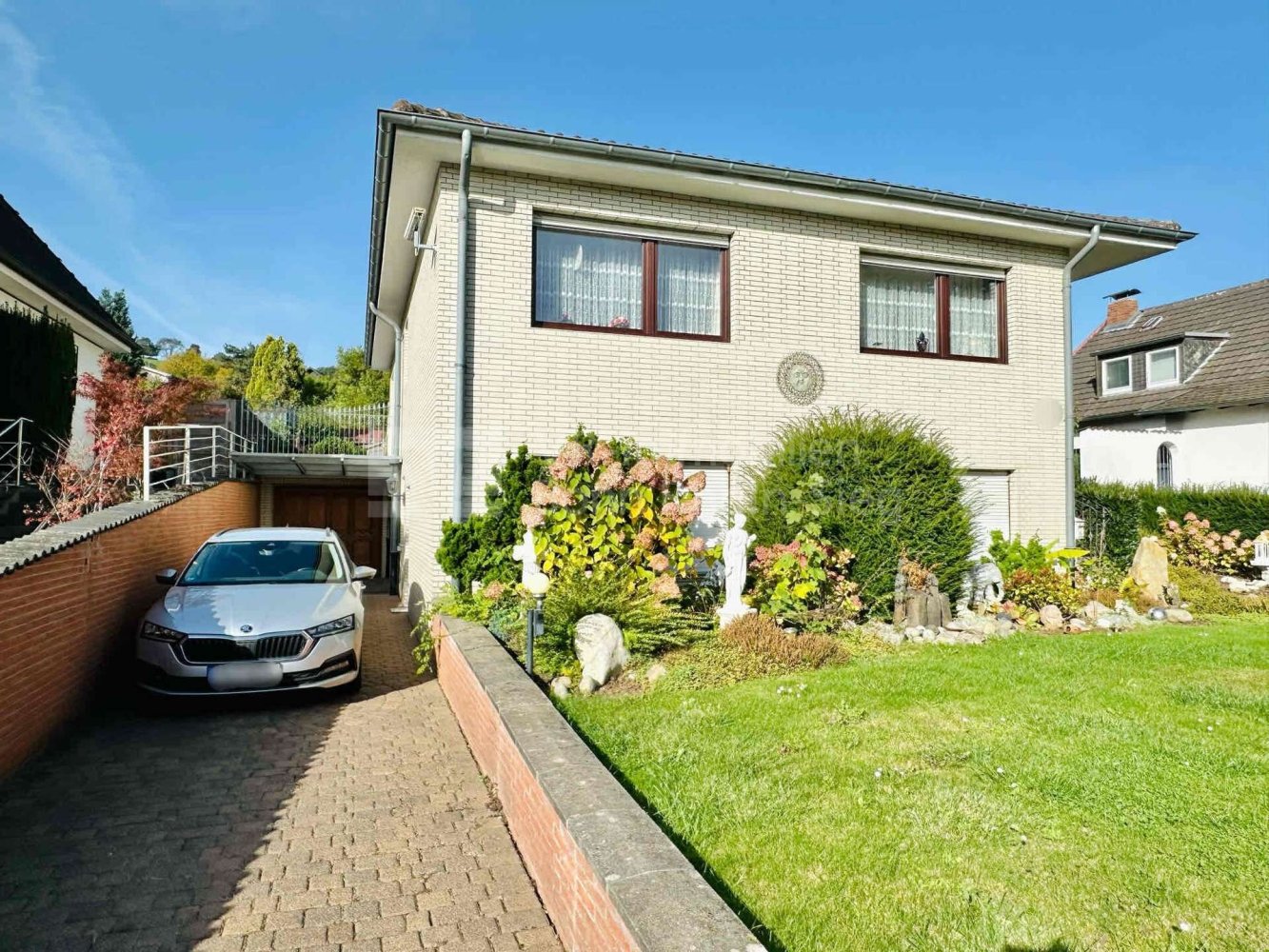 5 rooms House in Rhein-Sieg, Germany No. 122786