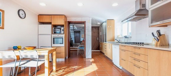 Casa de 6 dormitorios en Colares, Portugal No. 16226 13