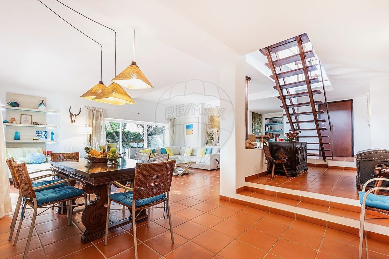 Casa de 6 dormitorios en Colares, Portugal No. 16226