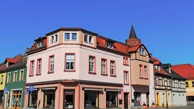 10-Zimmer Gebäude in Neunkirchen, Austria, Nr. 205518