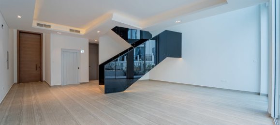 Вилла с 4 спальнями в Аль-Барари, ОАЭ № 120887 3