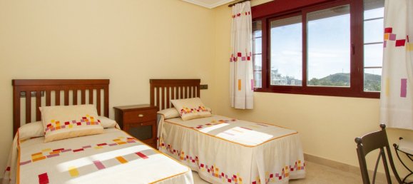 3 Schlafzimmer Wohnung in Marbella, Spain, Nr. 33020 12