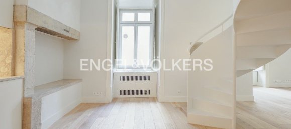 1 bedroom Apartment in Lisbon, Portugal No. 10790 10