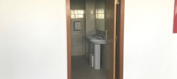 Gewerbliche Immobilie in Lisbon, Portugal 2400m², Nr. 49564 28