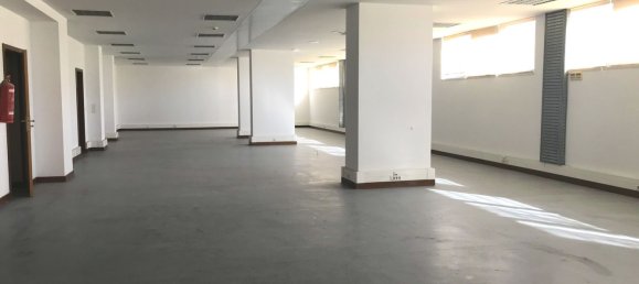 Gewerbliche Immobilie in Lisbon, Portugal 2400m², Nr. 49564 7