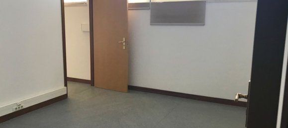 Gewerbliche Immobilie in Lisbon, Portugal 2400m², Nr. 49564 23