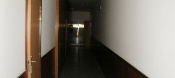 Gewerbliche Immobilie in Lisbon, Portugal 2400m², Nr. 49564 5