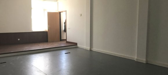 Gewerbliche Immobilie in Lisbon, Portugal 2400m², Nr. 49564 13