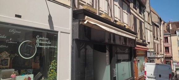 Büro in Auxerre, France 150m², Nr. 359710 8