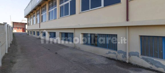 5 rooms Warehouse in Monserrato, Italy No. 336148 7