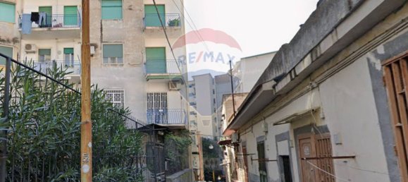 130m² Commercial property in Naples, Italy No. 266127 13