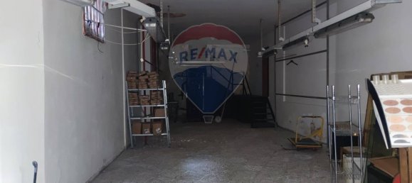 130m² Commercial property in Naples, Italy No. 266127 7