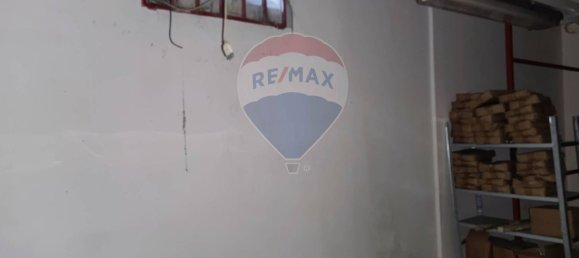 130m² Commercial property in Naples, Italy No. 266127 11