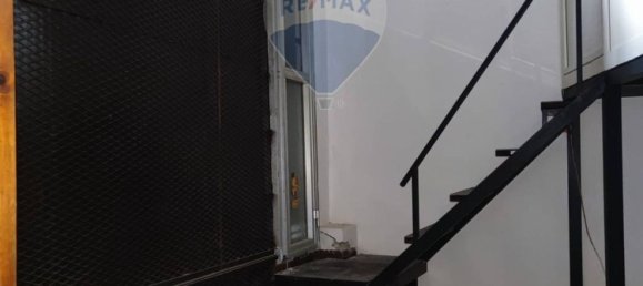 130m² Commercial property in Naples, Italy No. 266127 8