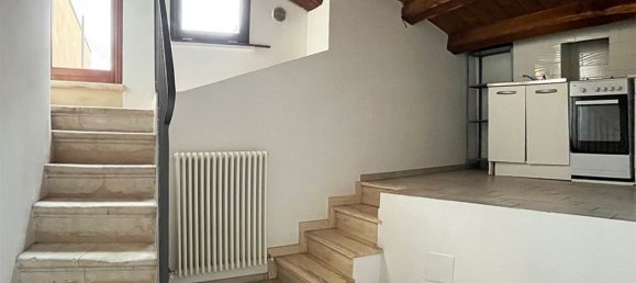 Dúplex de 2 habitaciónes en L'Aquila, Italy No. 104917 5