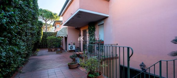 14 bedrooms Villa in Pisa, Italy No. 376683 24