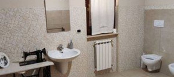 5 bedrooms Villa in Trani, Italy No. 327167 23