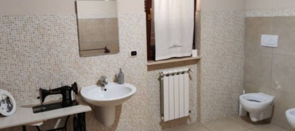 5 bedrooms Villa in Trani, Italy No. 327167 7