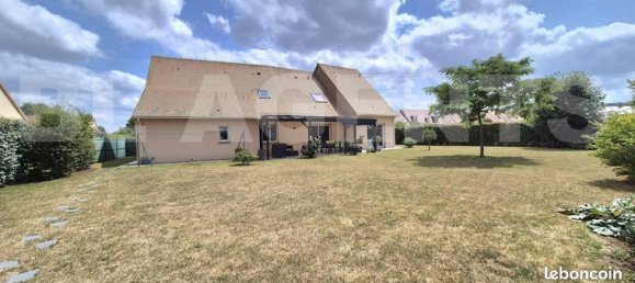 4 Schlafzimmer Haus in Sarthe, France, Nr. 315628 2