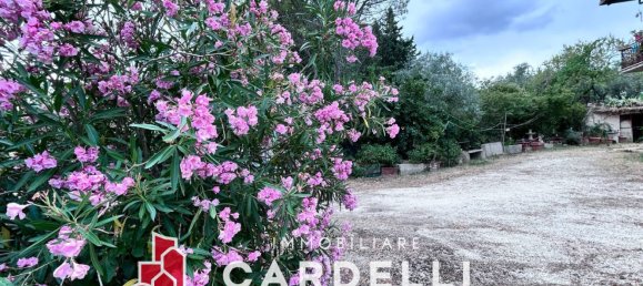 Casa de 8 divisões em Montecassiano, Italy N.º 307197 45