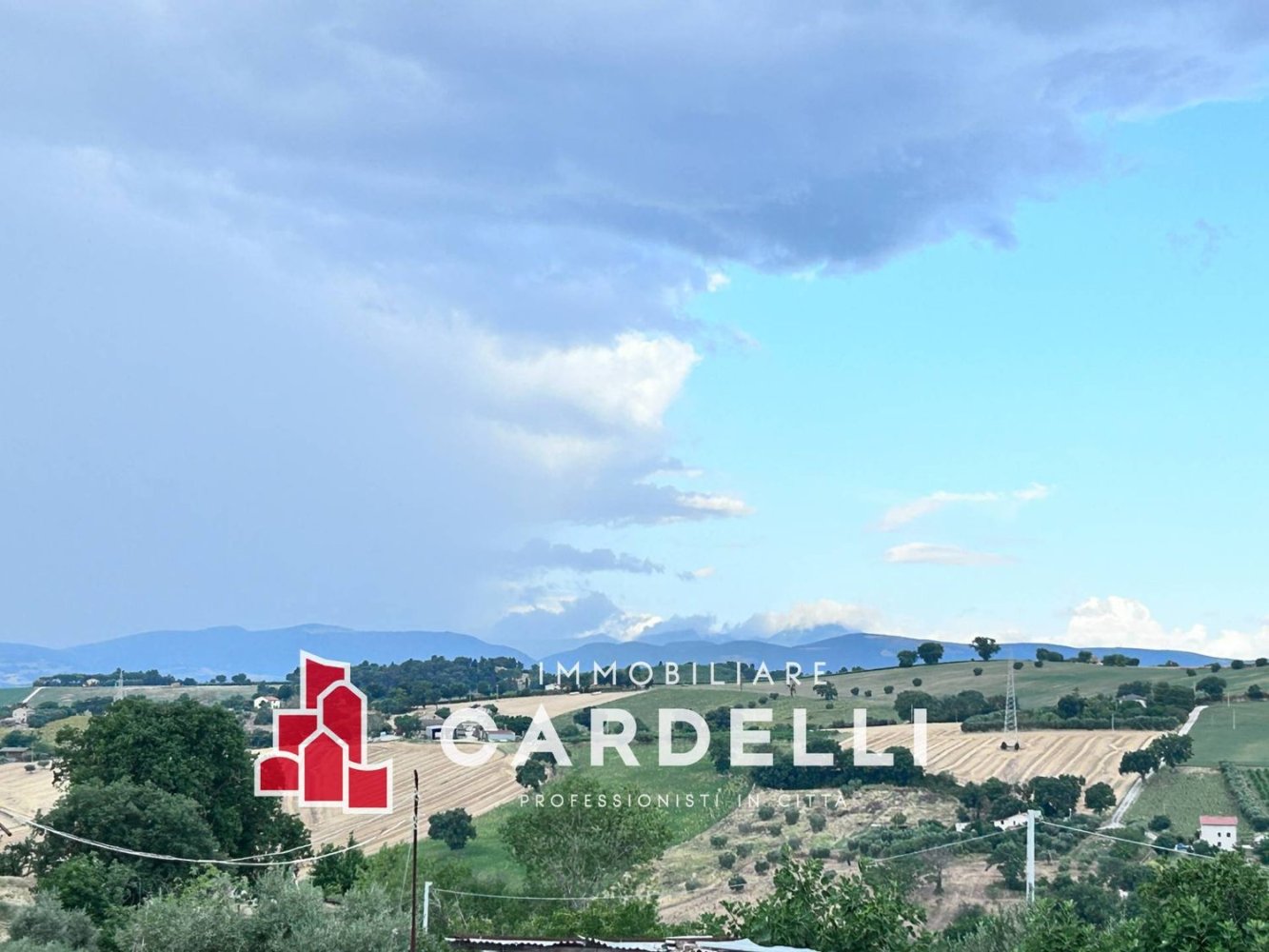 Casa de 8 divisões em Montecassiano, Italy N.º 307197