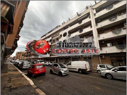 4 chambres Appartement à Rome, Italy No. 391066