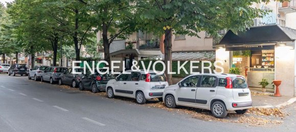 Propriété commerciale à Rome, Italy 50m² No. 134215 3