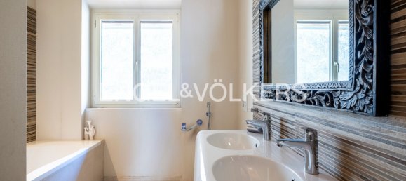 4 bedrooms Apartment in Campi Bisenzio, Italy No. 295177 40