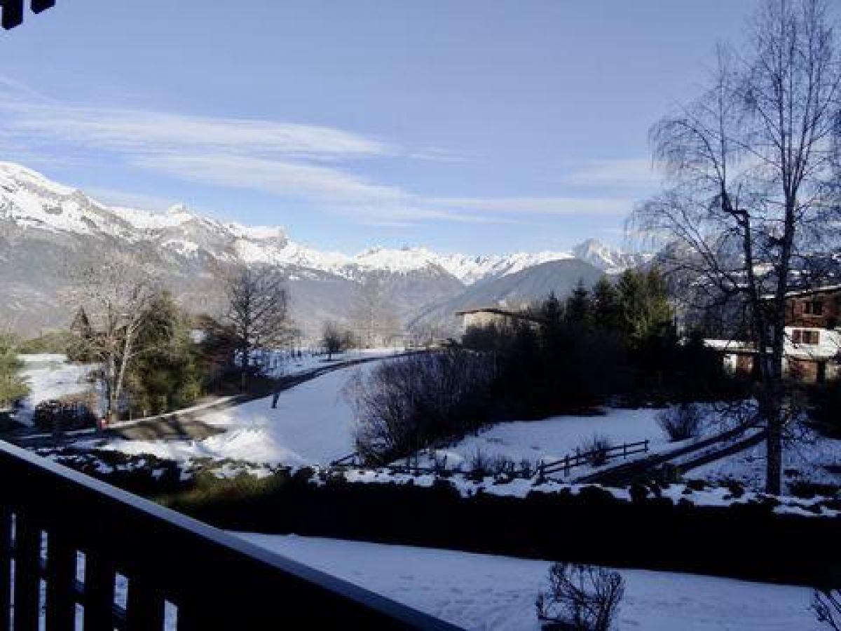2 bedrooms Condo in Combloux, France No. 28511