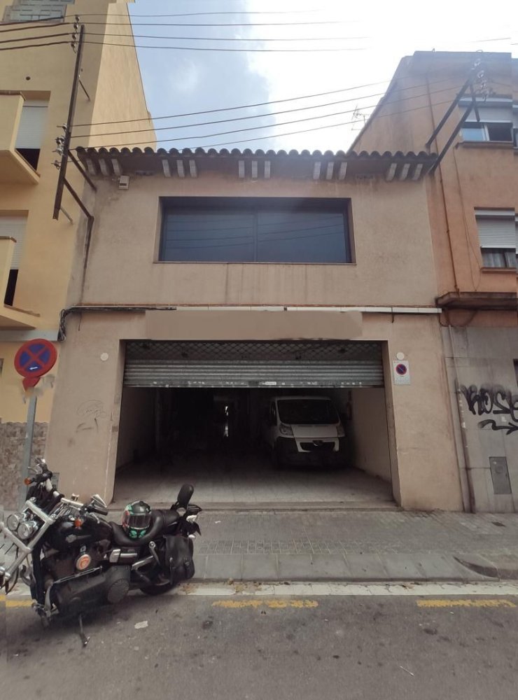 Gebäude in Mataro, Spain 1000m², Nr. 253338