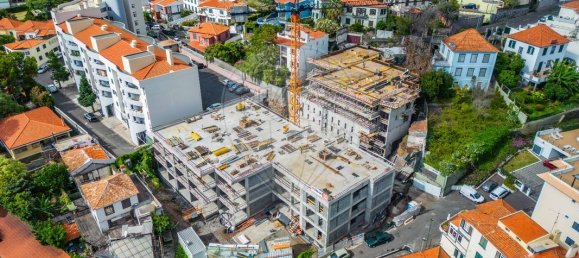 Apartamento de 2 dormitorios en Funchal, Portugal No. 89210 19