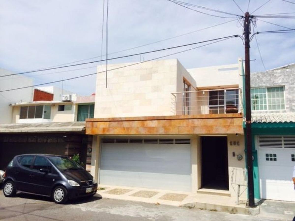 4 bedrooms House in Veracruz, Mexico No. 220145