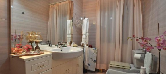 6 rooms House in Montepulciano, Italy No. 33096 15