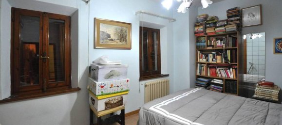 6 rooms House in Montepulciano, Italy No. 33096 13
