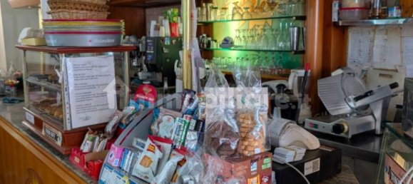 1 room Commercial property in Genoa, Italy No. 272210 6