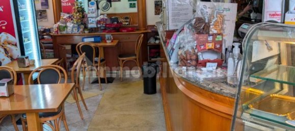 1 room Commercial property in Genoa, Italy No. 272210 4