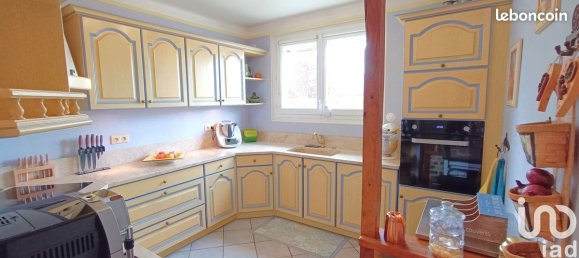 3 غرف نوم منزل في La Riviere-de-Corps, France رقم 76480 5